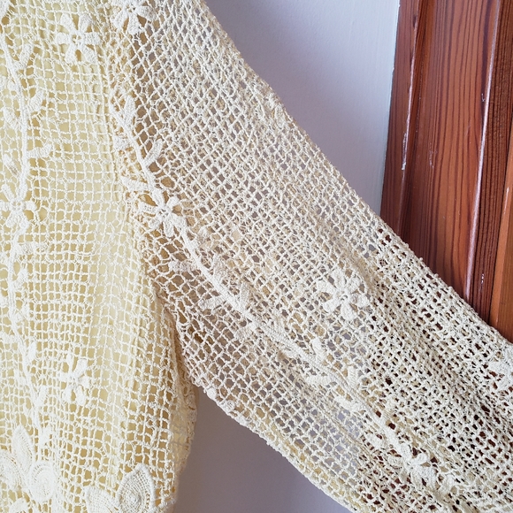 Forever21 Yellow Embroidered Top - Picture 4 of 8